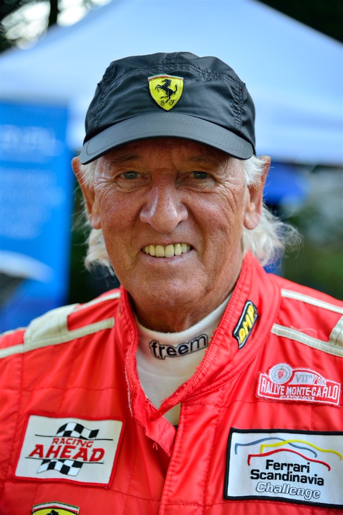 Ferrari-eksperten Kaj Bertelsen fra Viborg kommer til start med en Jaguar-Ferrari-Biondetti Spyder Corsa fra 1950. Bilen er kun bygget i et eneste eksemplar.
(Foto: Michael Eisenberg)